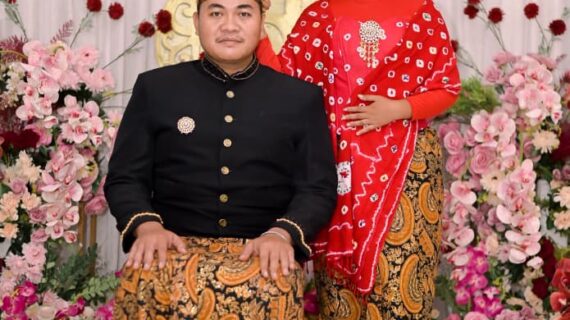 Ririn dan Adelina