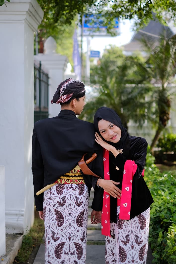 Sari 9